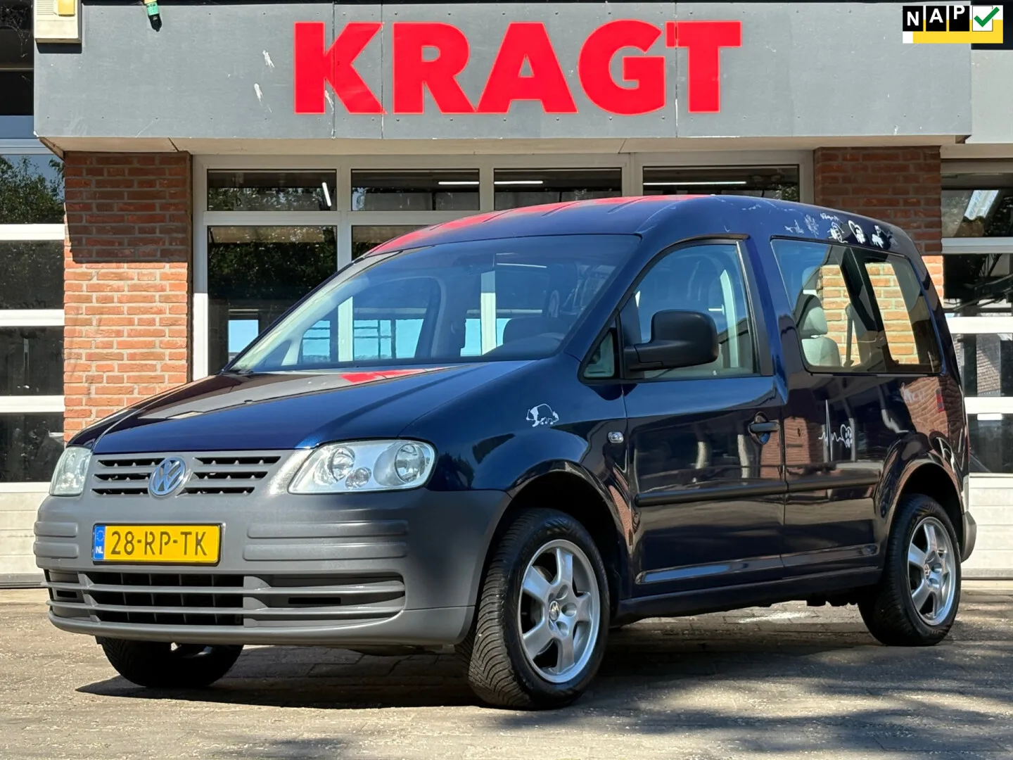 Volkswagen Caddy (2005) — foto 1