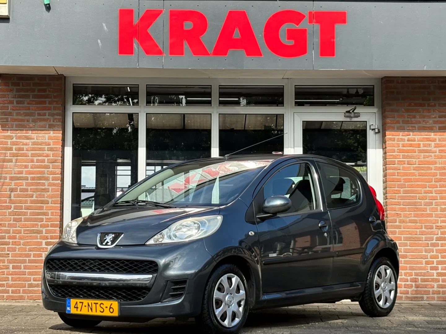 Peugeot 107 (2010) — foto 1