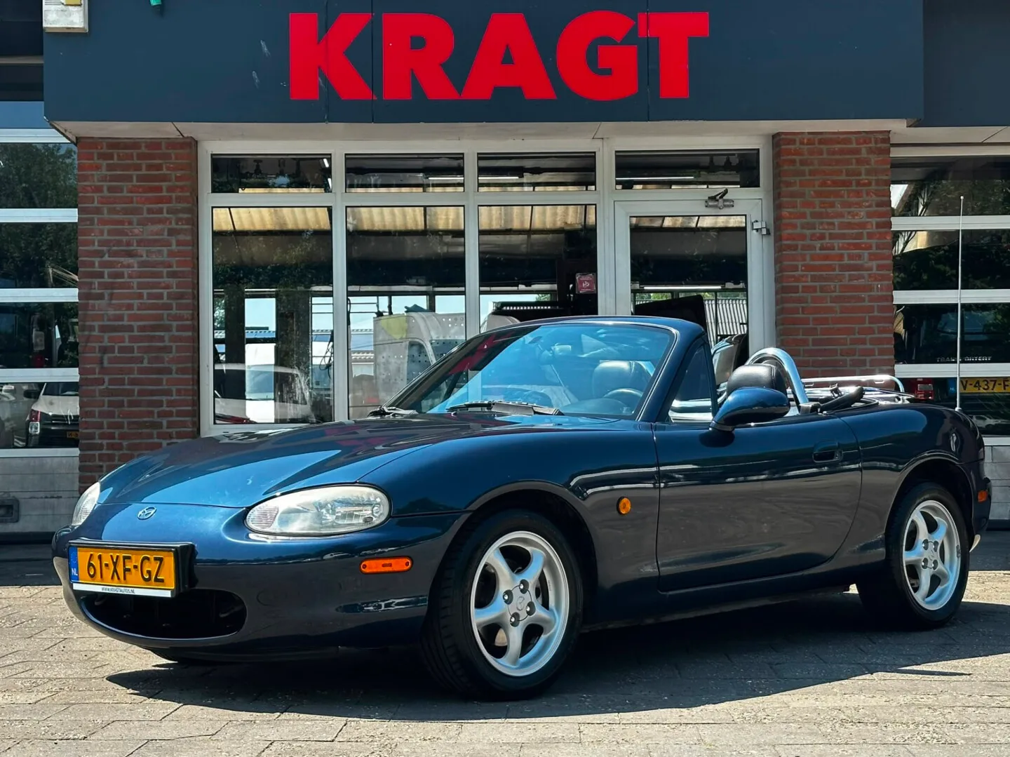 Mazda MX-5 (1998) — foto 1