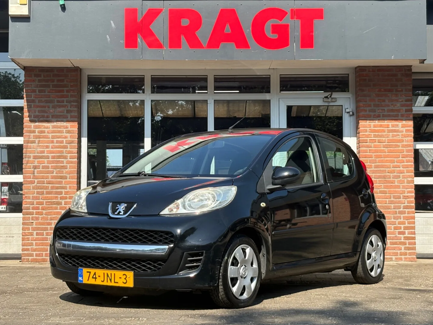 Peugeot 107 (2009) — foto 1