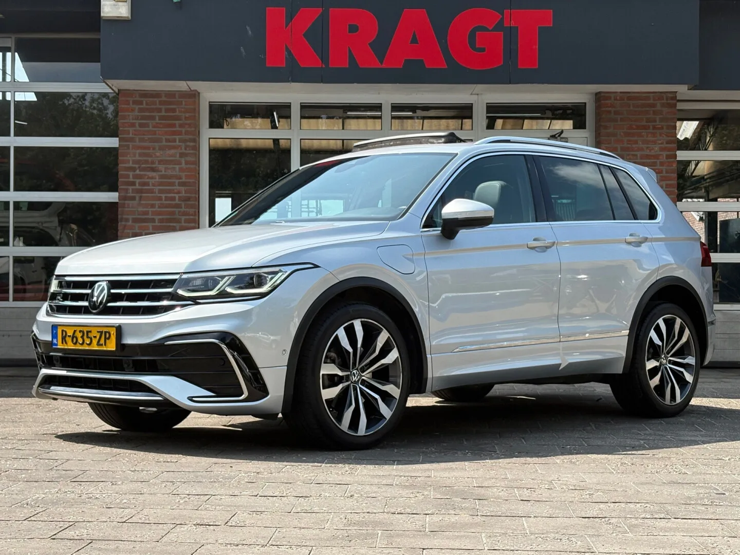 Volkswagen Tiguan (2023) — foto 1