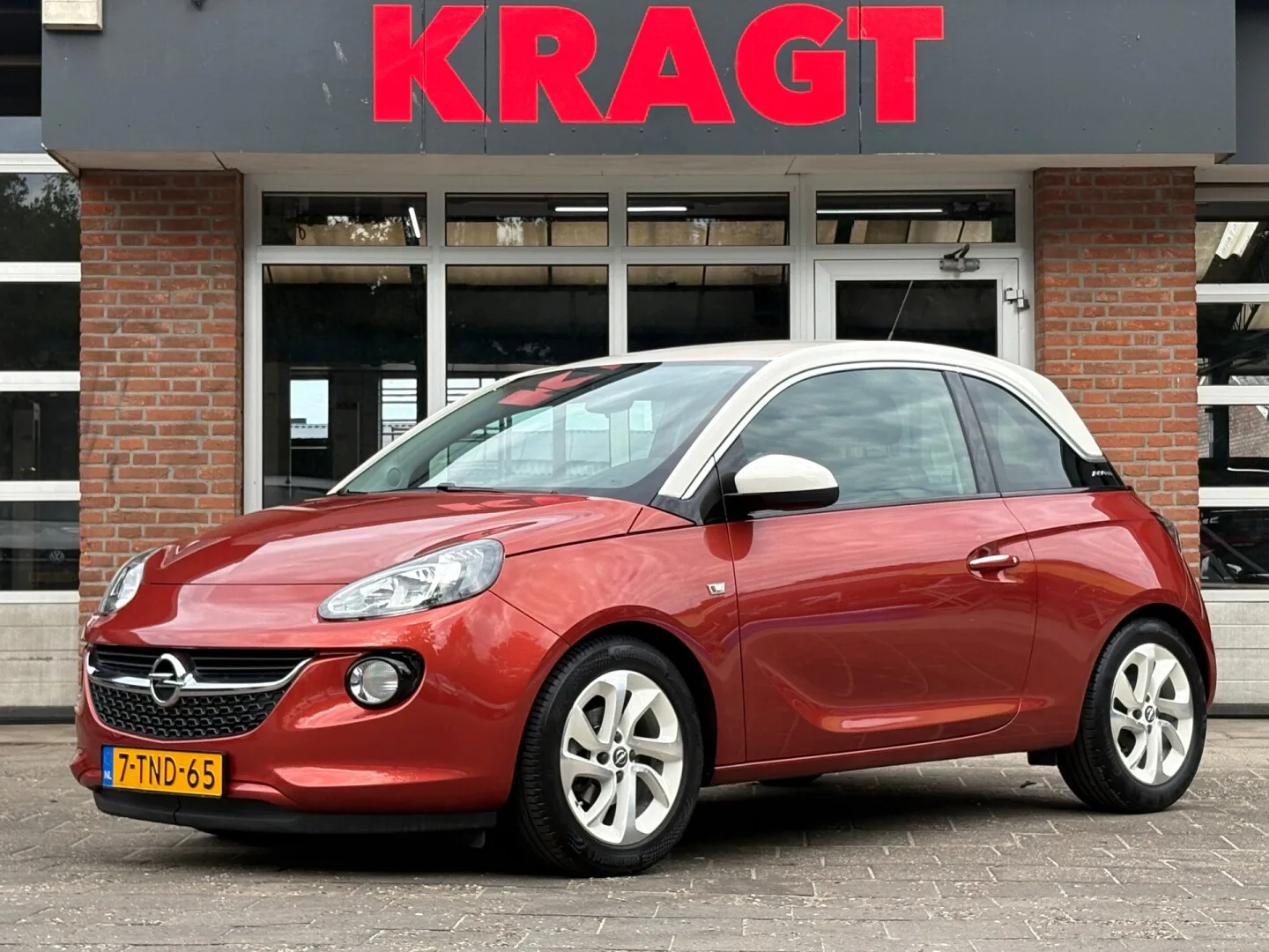 Opel Adam (2014) — foto 1