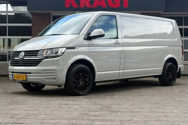 Volkswagen Transporter (2024)