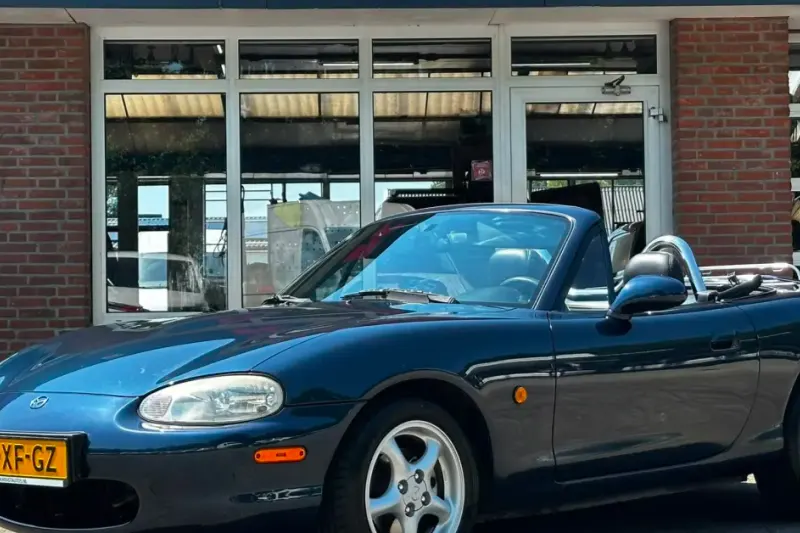 Mazda MX-5 (1998)