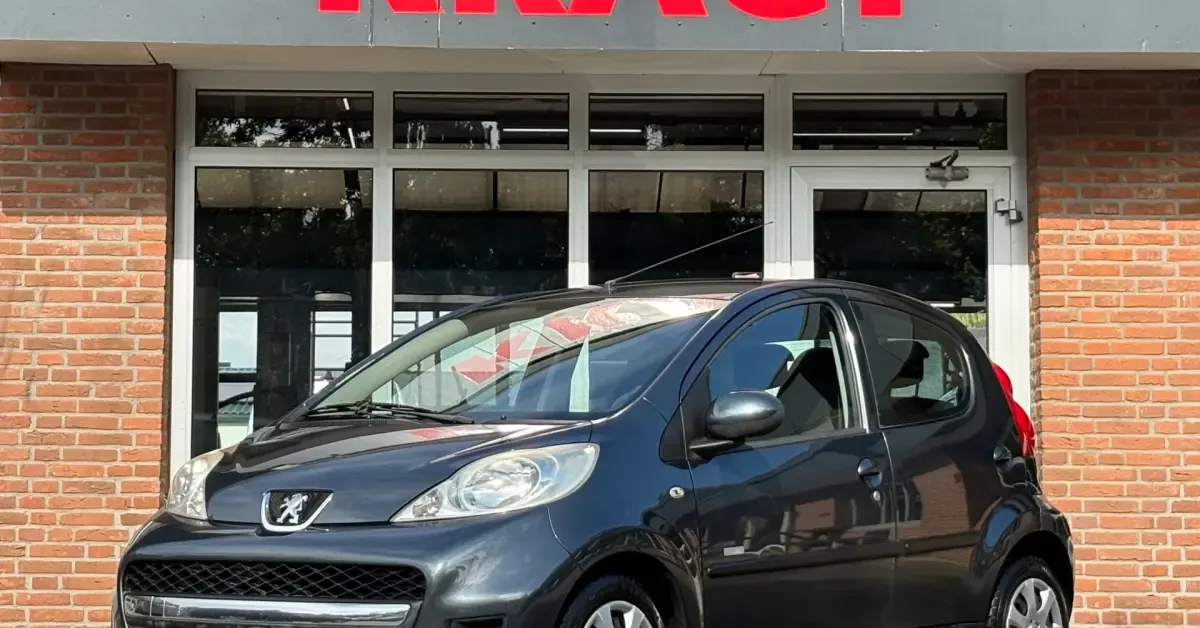 Peugeot 107 (2010) — foto 1