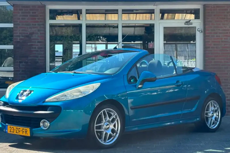 Peugeot 207 (2008)