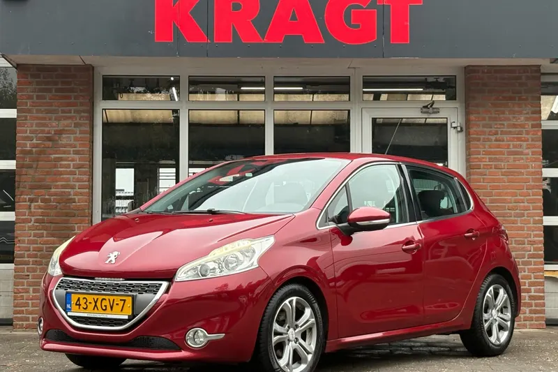 Peugeot 208 (2012)
