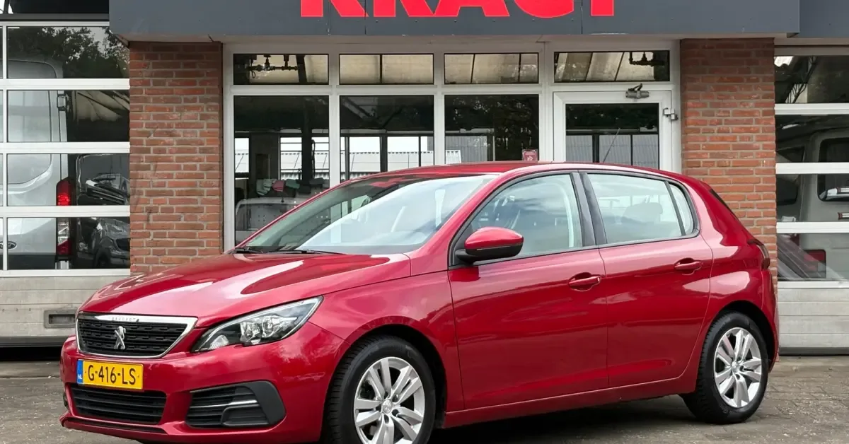 Peugeot 308 (2019) — foto 1