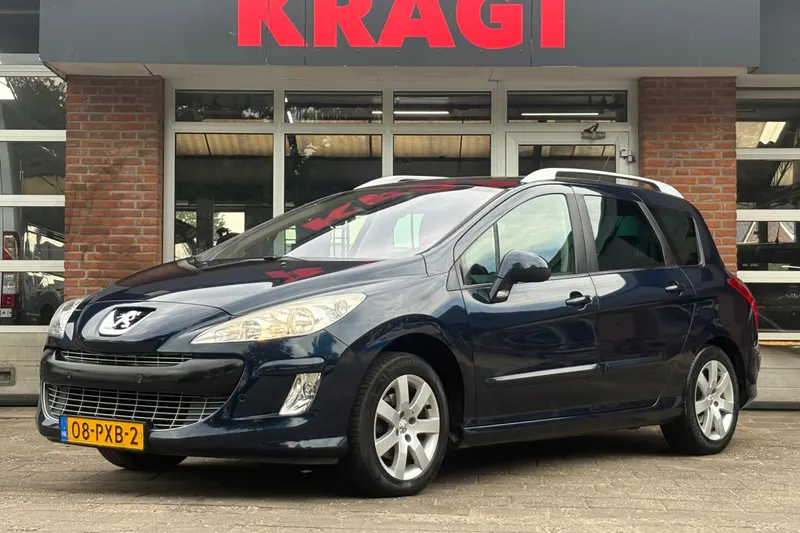 Peugeot 308 (2011)