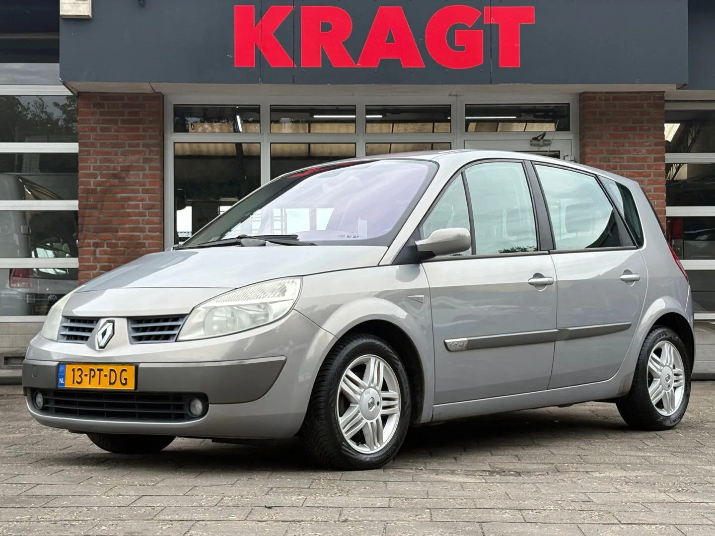 Renault Scénic (2004) — foto 1