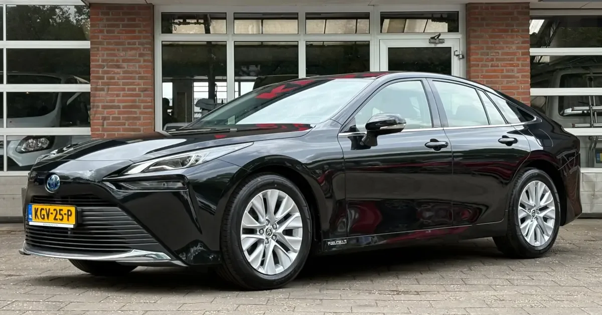 Toyota Mirai (2021) — foto 1