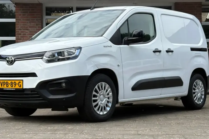 Toyota Proace (2022)