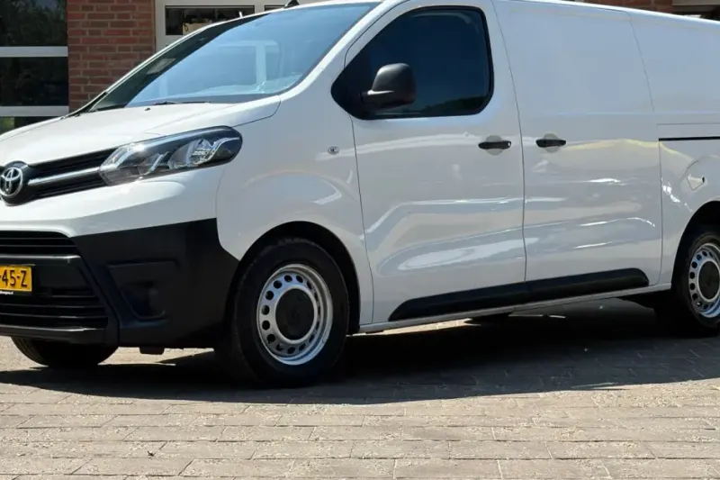 Toyota Proace (2022)