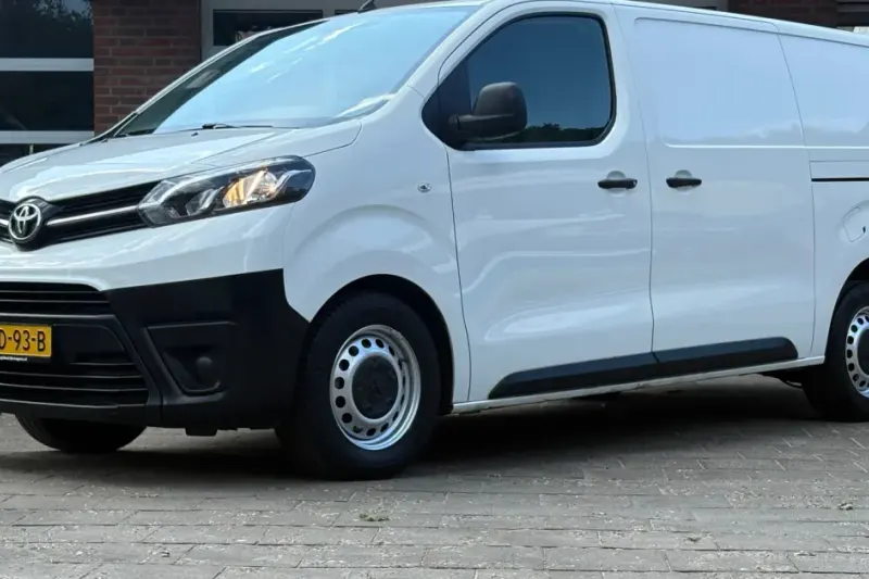 Toyota Proace (2022)