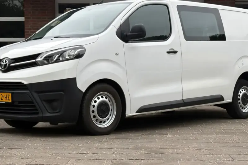 Toyota Proace (2017)