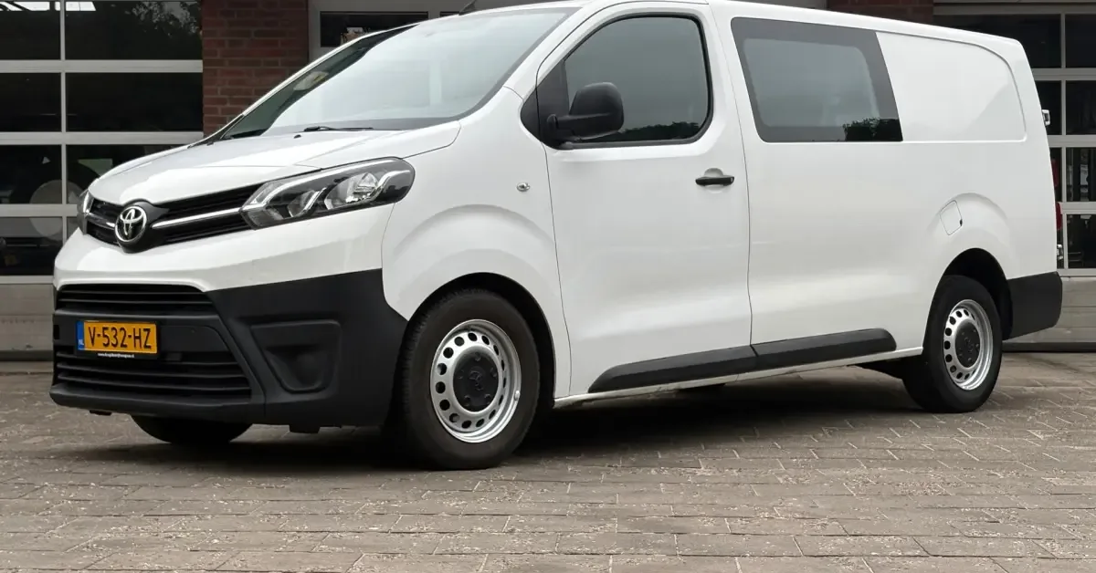 Toyota Proace (2017) — foto 1