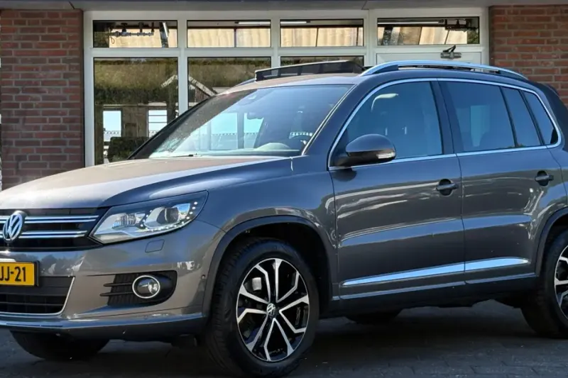 Volkswagen Tiguan (2015)