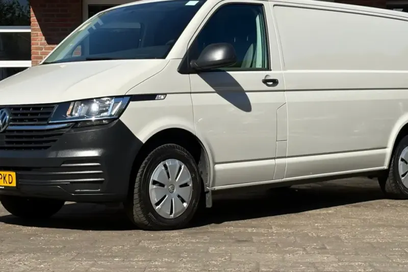 Volkswagen Transporter (2024)
