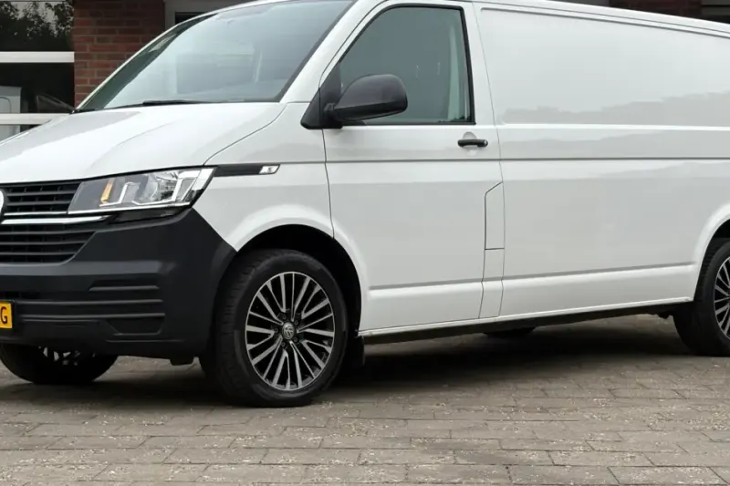 Volkswagen Transporter (2024)