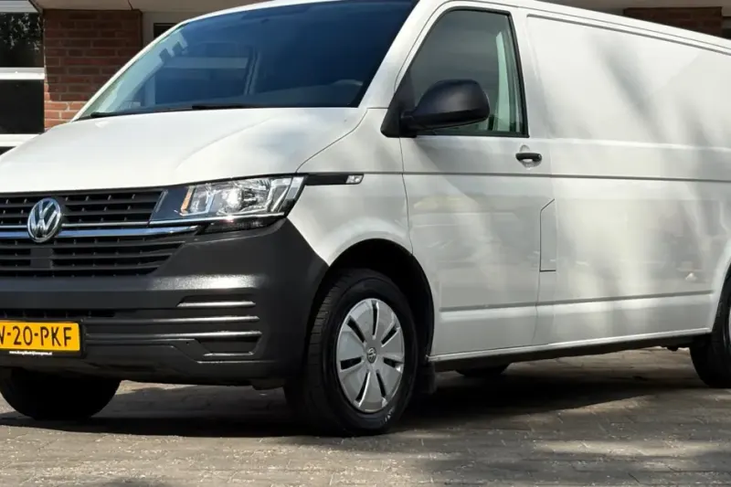 Volkswagen Transporter (2024)