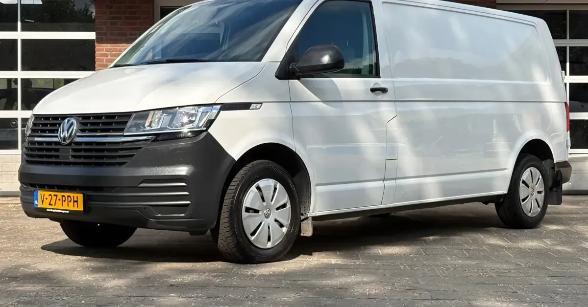 Volkswagen Transporter (2024) — foto 1