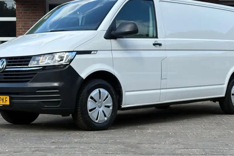 Volkswagen Transporter (2024)