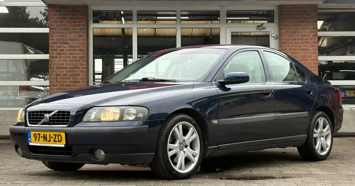 Volvo S60 (2003) — foto 1
