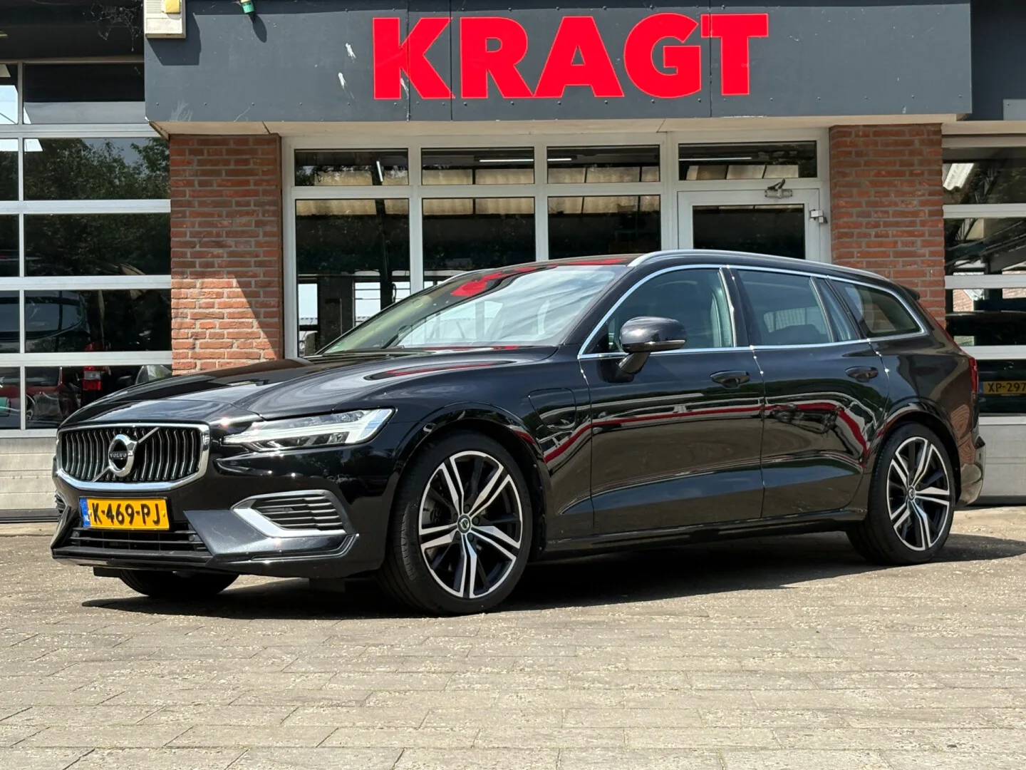 Volvo V60 (2021) — foto 1