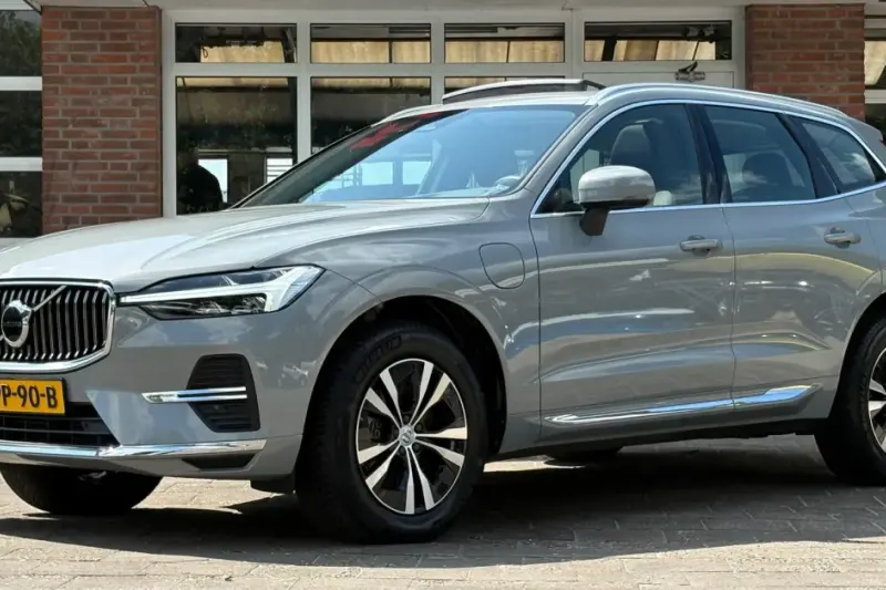 Volvo XC60 (2023)