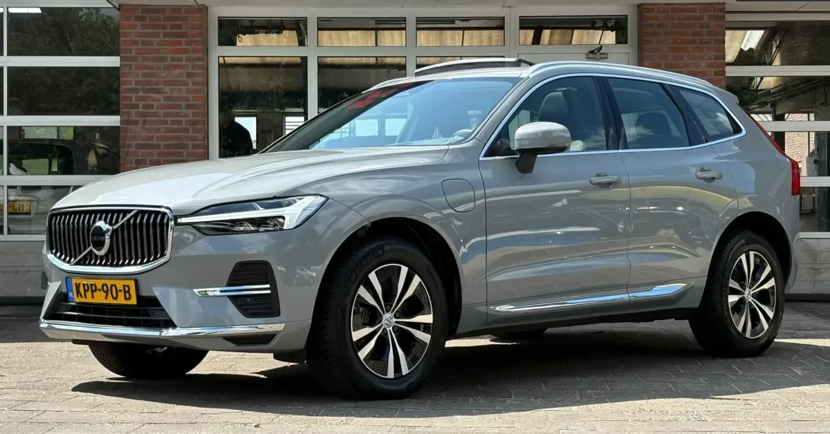 Volvo XC60 (2023) — foto 1