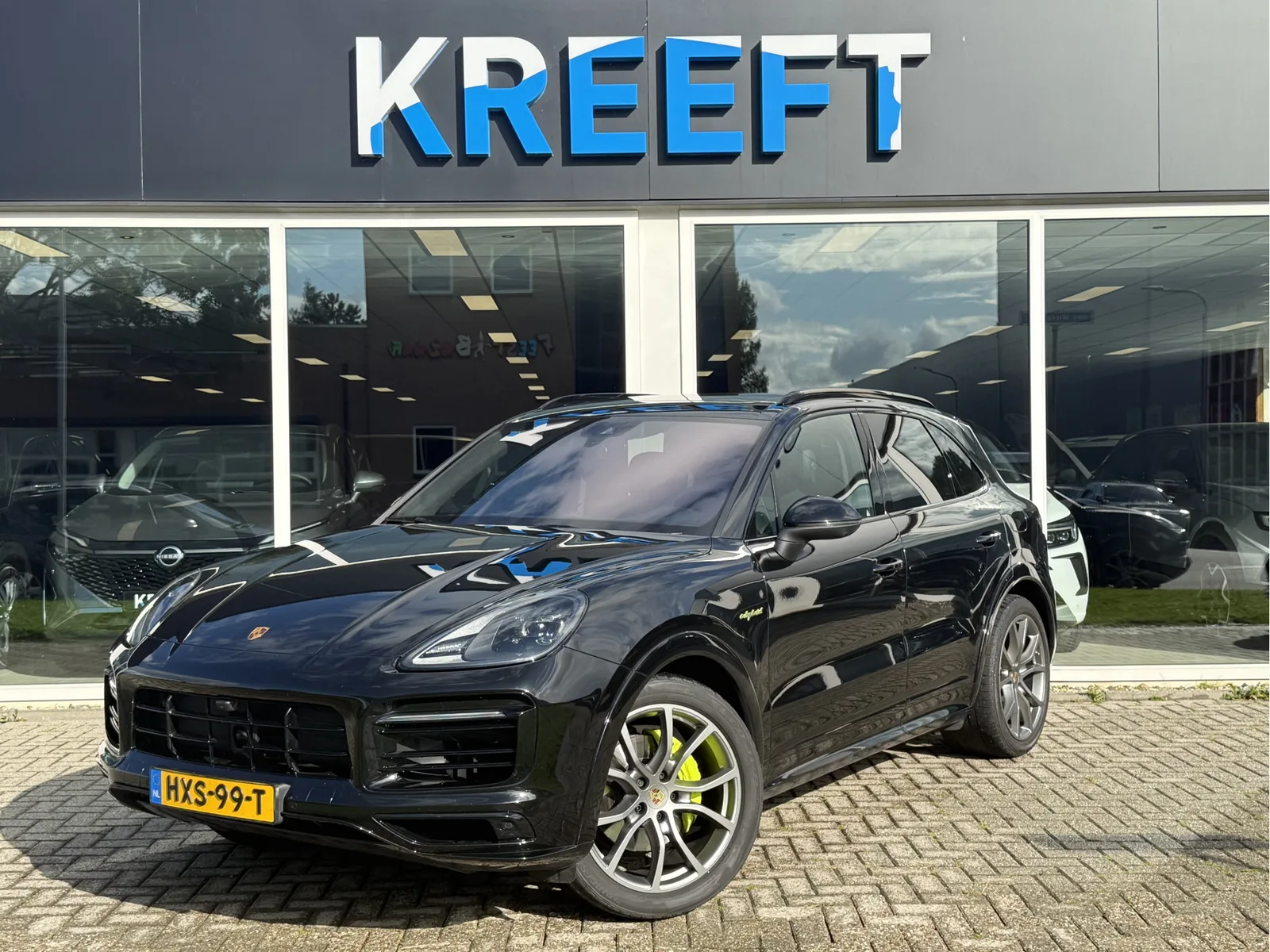 Porsche Cayenne (2023) — foto 1