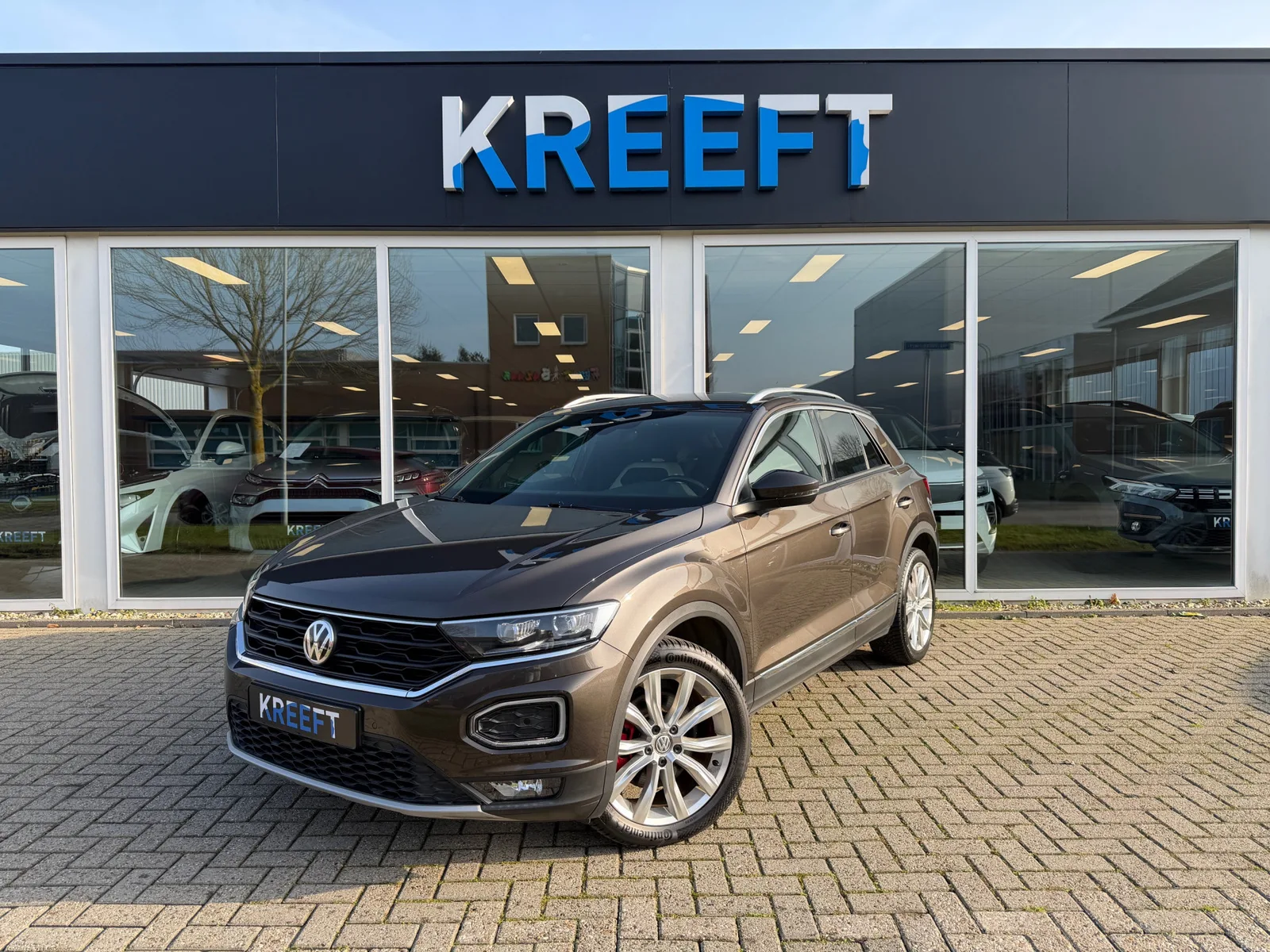 Volkswagen T-Roc (2019) — foto 1