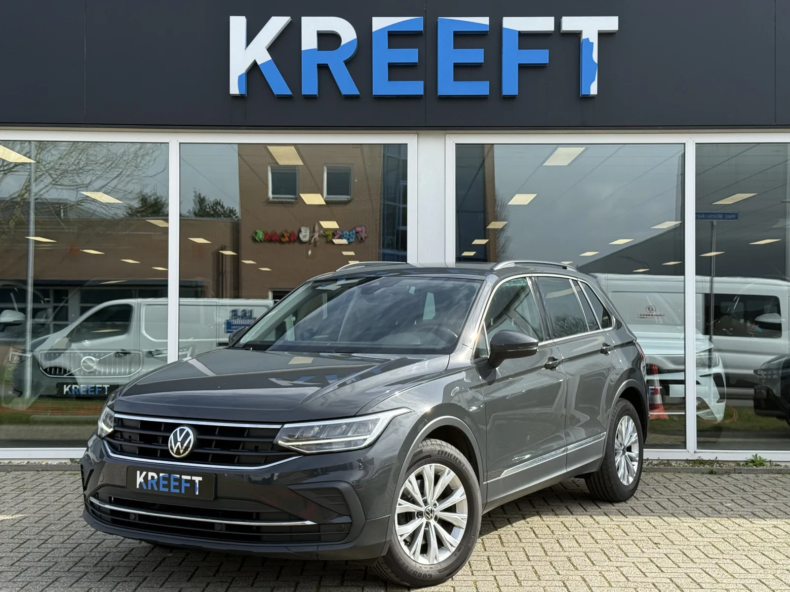 Volkswagen Tiguan (2021) — foto 1