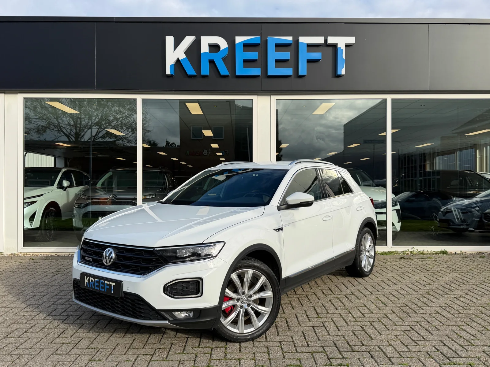 Volkswagen T-Roc (2018) — foto 1