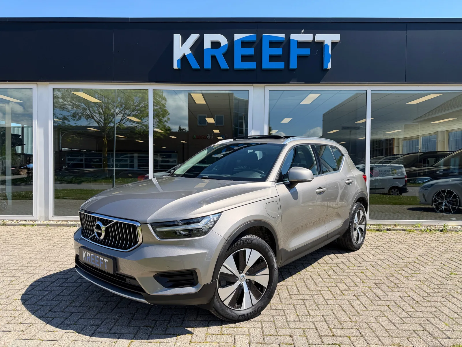 Volvo XC40 (2022) — foto 1