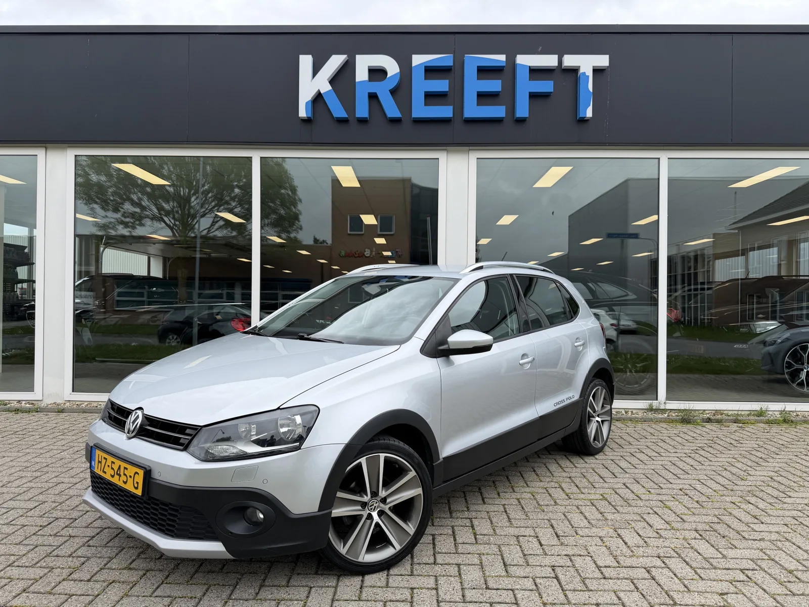 Volkswagen Polo (2015) — foto 1