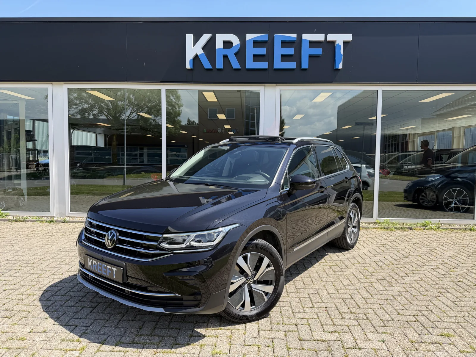 Volkswagen Tiguan (2021) — foto 1