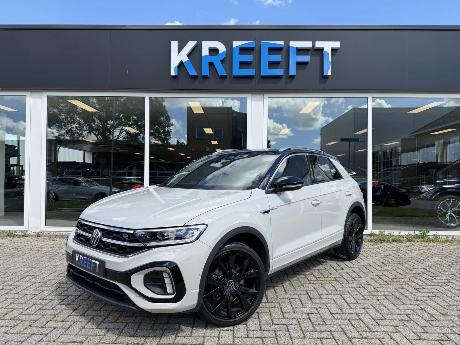Volkswagen T-Roc (2022) — foto 1