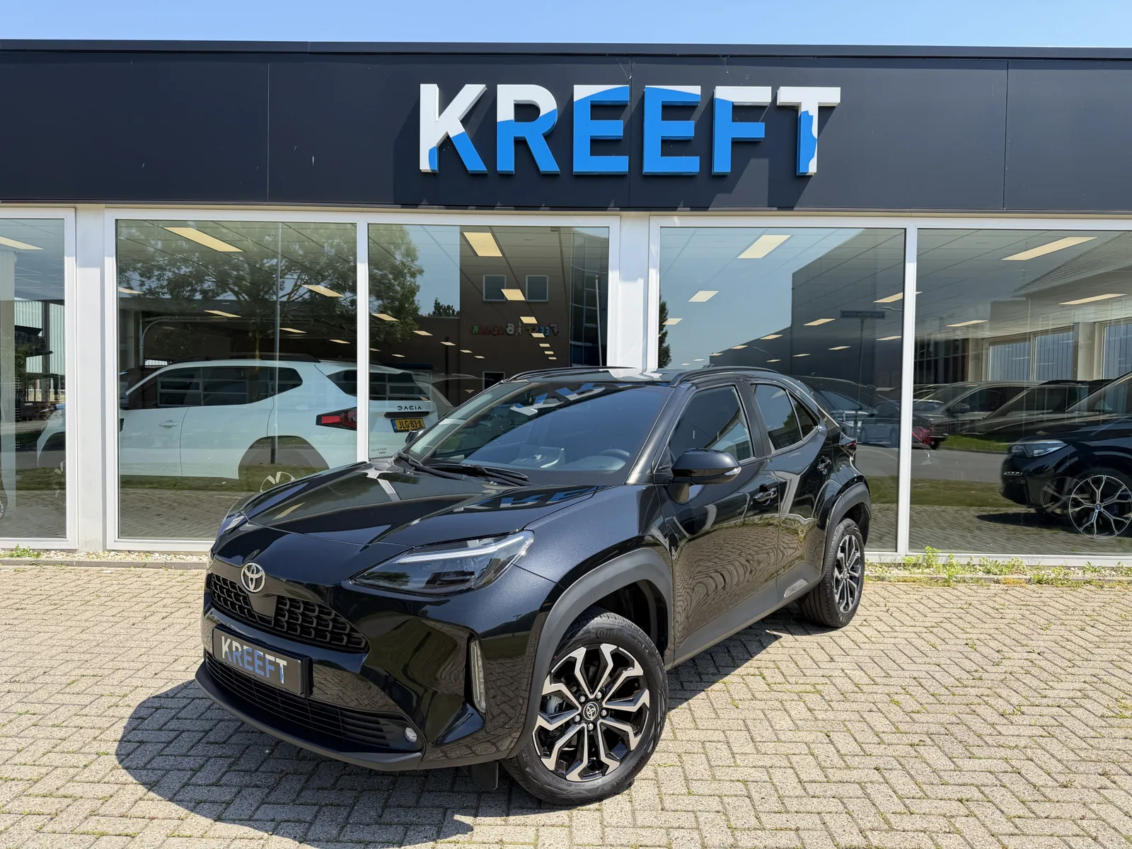Toyota Yaris (2025) — foto 1
