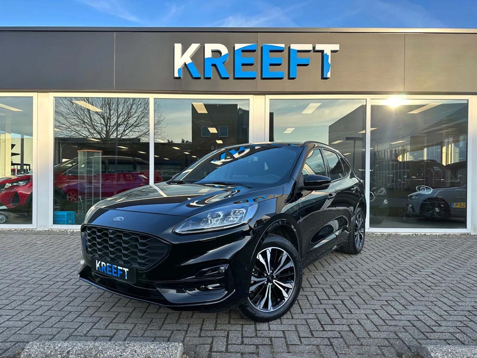Ford Kuga (2023) — foto 1