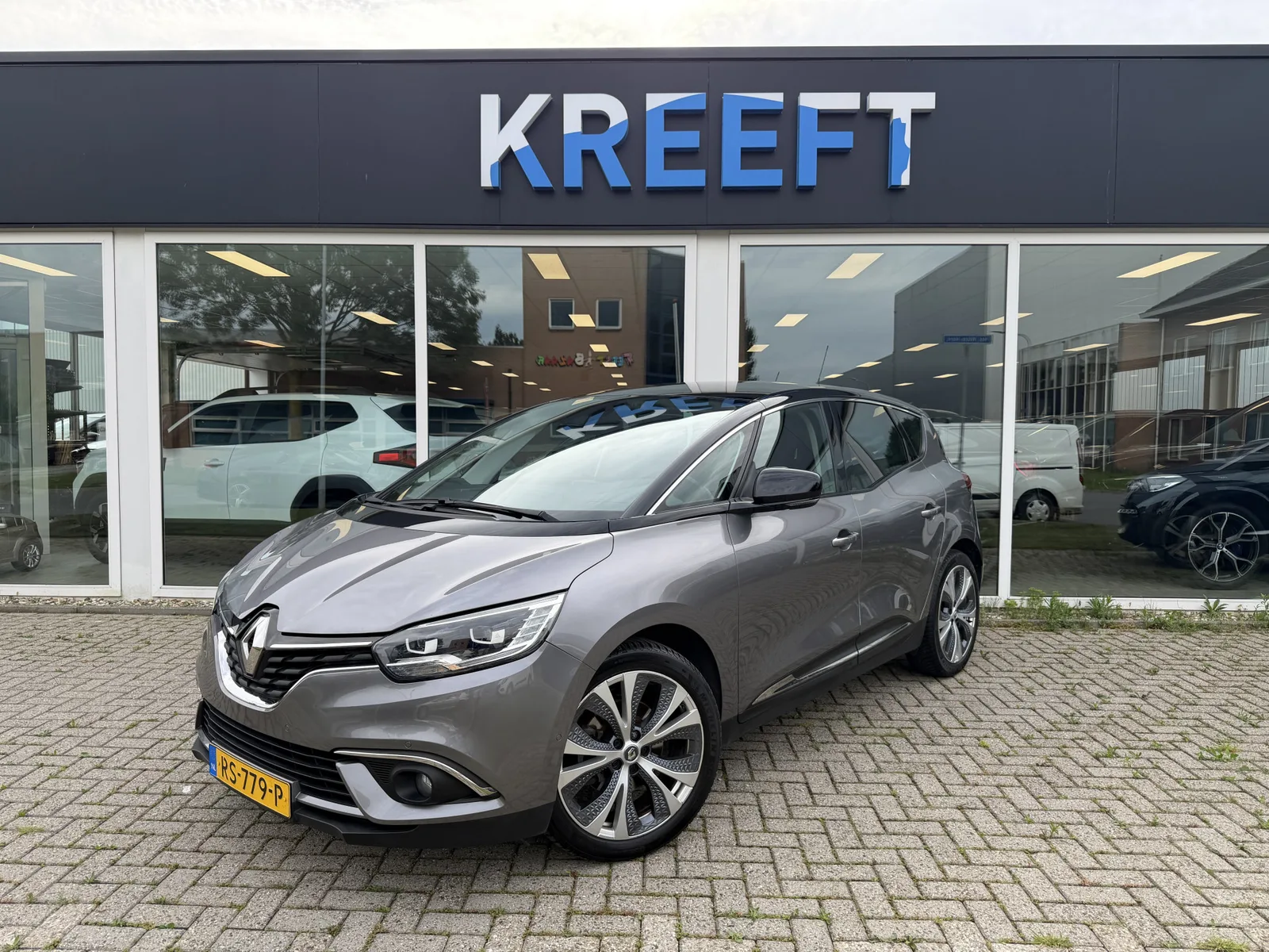 Renault Scénic (2018) — foto 1