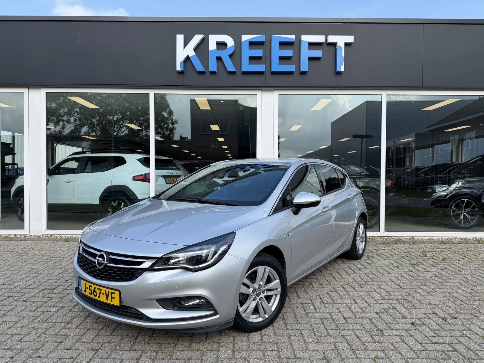 Opel Astra (2016) — foto 1