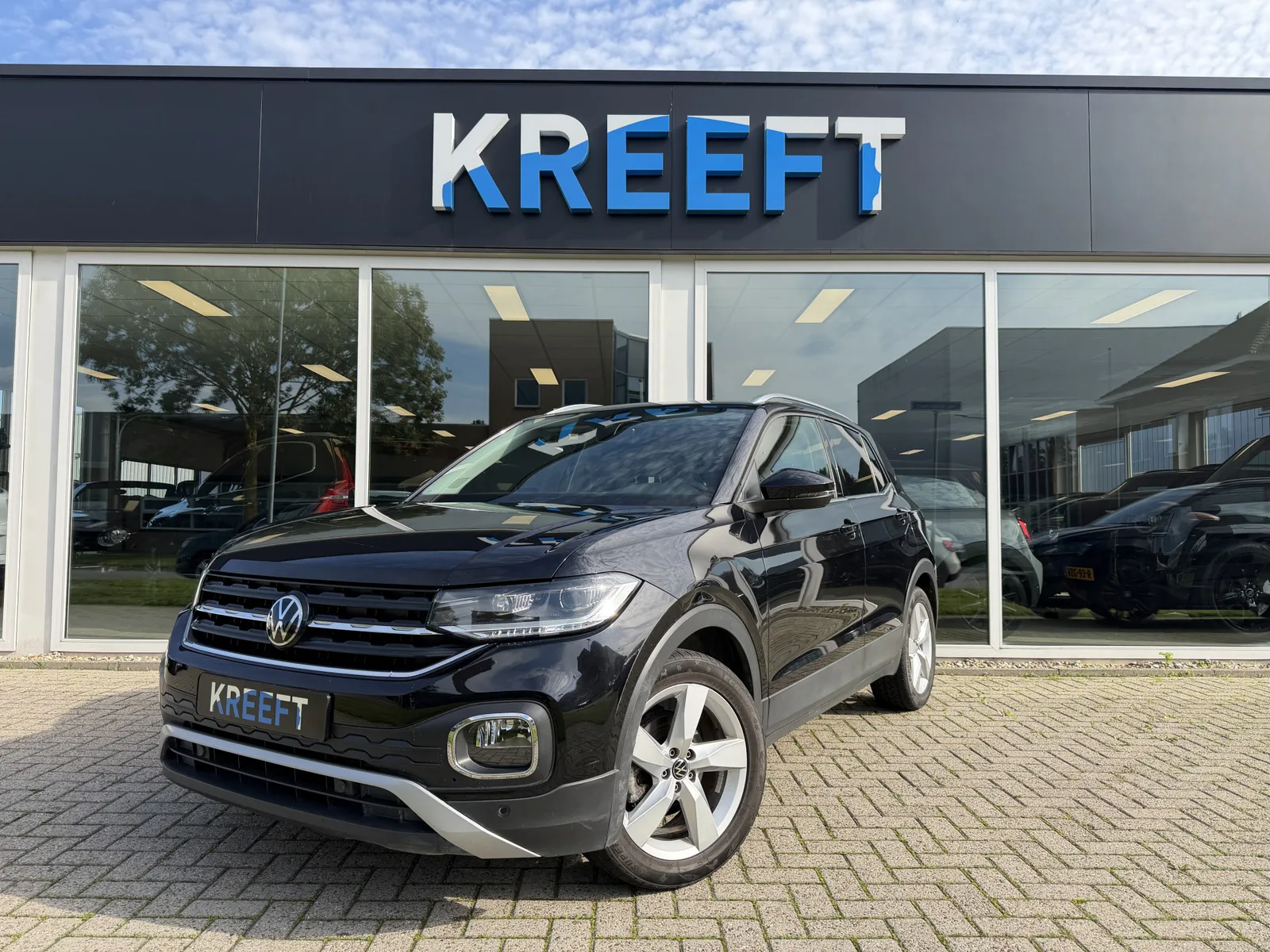 Volkswagen T-Cross (2023) — foto 1