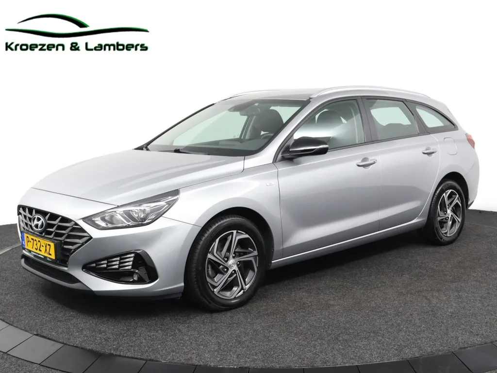 Hyundai i30 (2022) — foto 1