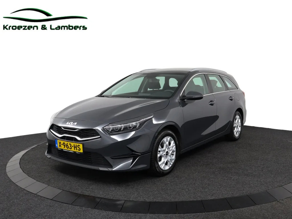 Kia Ceed (2023) — foto 1
