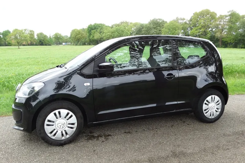 Volkswagen Up (2013)