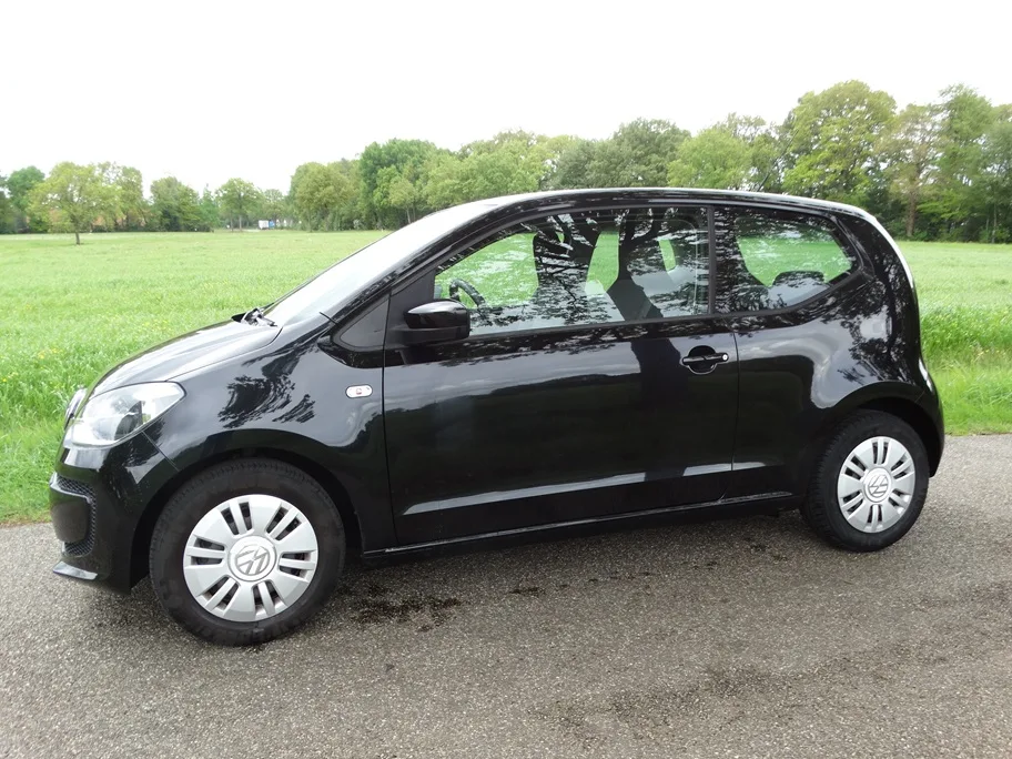 Volkswagen Up (2013) — foto 1