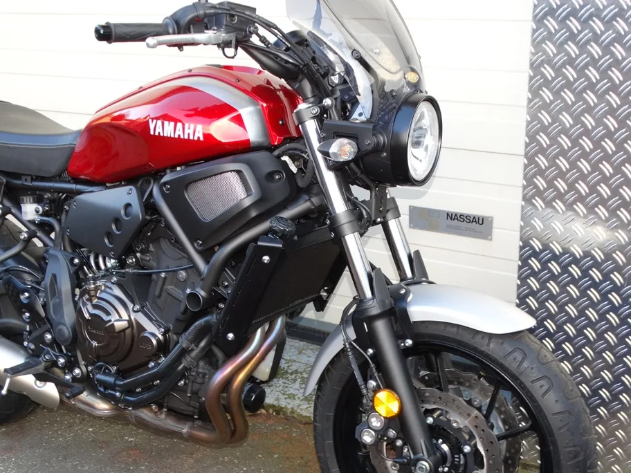 Yamaha XSR700 700 (2019) — foto 1