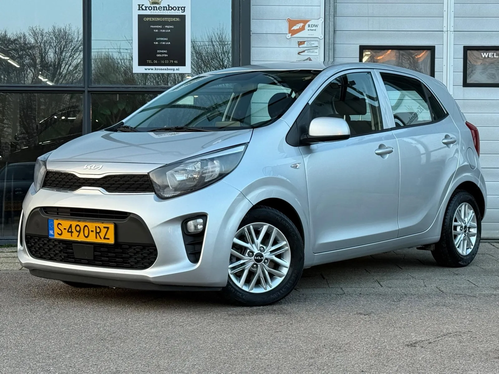 Kia Picanto (2023) — foto 1