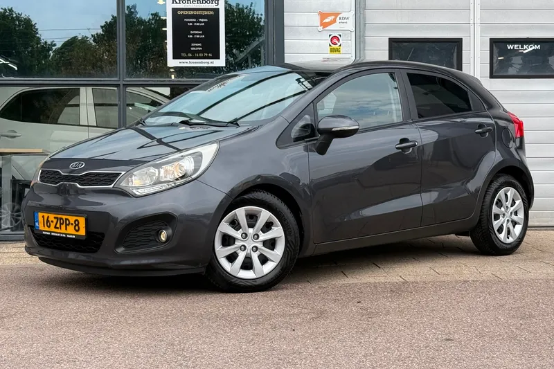 Kia Rio (2013)